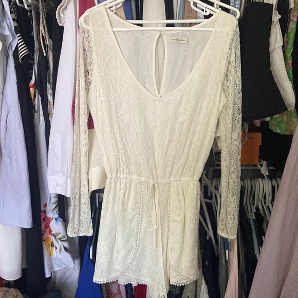 Abercrombie Lace Romper - Picture 1 of 4